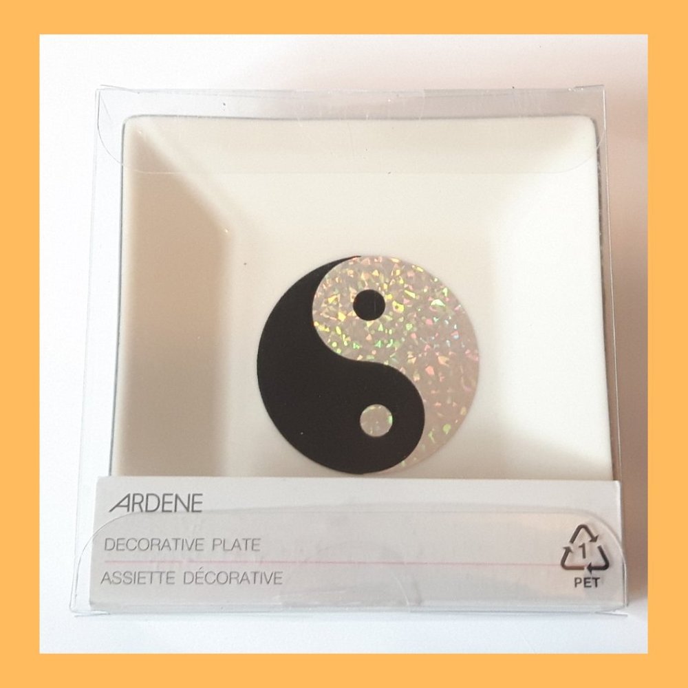 Ardene Yin Yang Decorative Plate